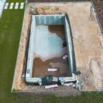 kerti medence építés munkagép bérlés